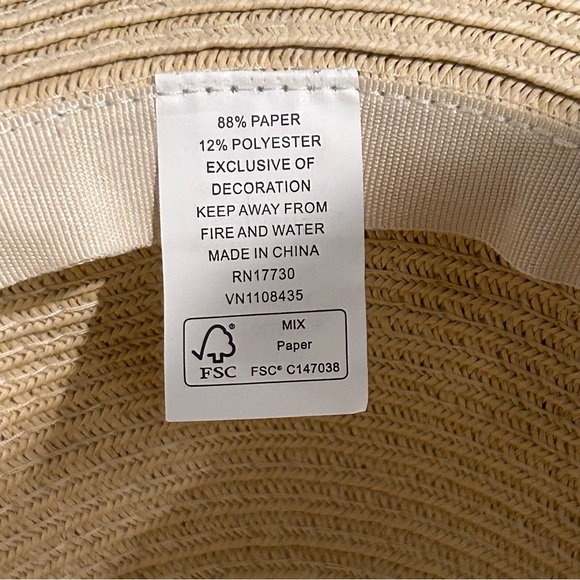 Girl’s Easter/Summer Straw Sun Scalloped Edge Hat with White Ribbon Bow - Picture 6 of 7